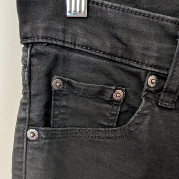 Levi's 724 High Rise Straight Soft Black Jeans Women's 28 Sz 6/S - Picture 5 of 7